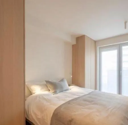 Luxueus Afgewerkt Appartement Op Steenworp Van De Zee Met Zonnig Terras En Dubbele Staanplaats Knokke-Heist Exterior photo