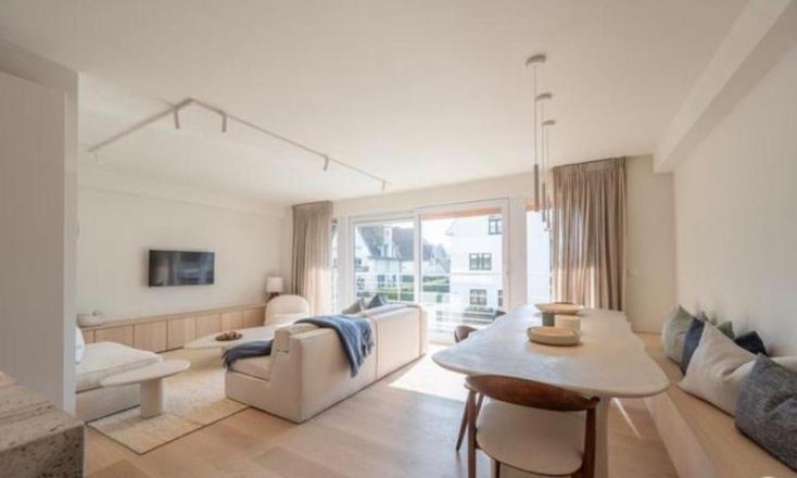 Luxueus Afgewerkt Op Steenworp De Zee Met Zonnig Terras En Dubbele Staanplaats
